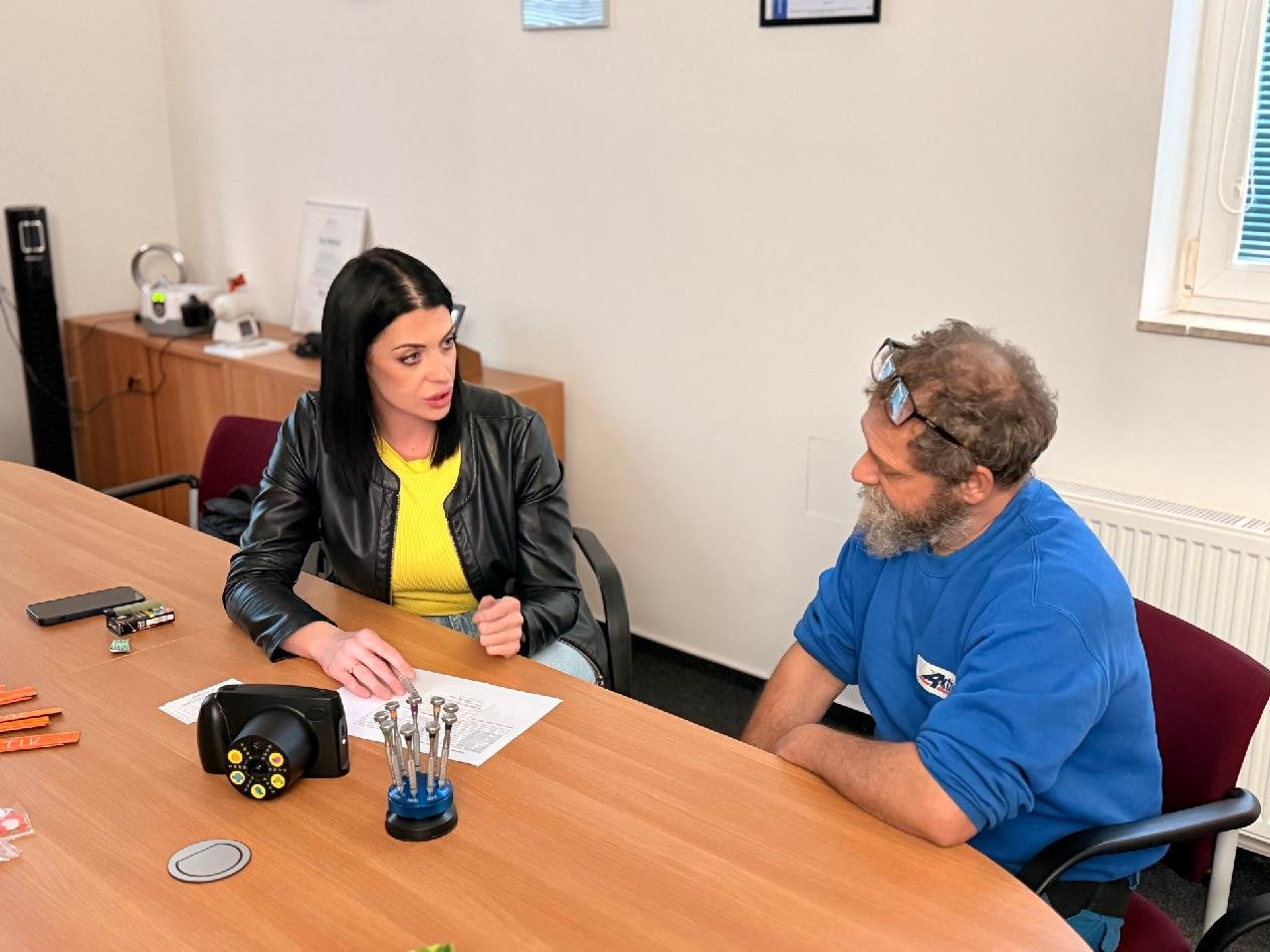       
          DEN ZDRAVÍ - malý krok pro zrak, velký krok pro pohodu v práci
      